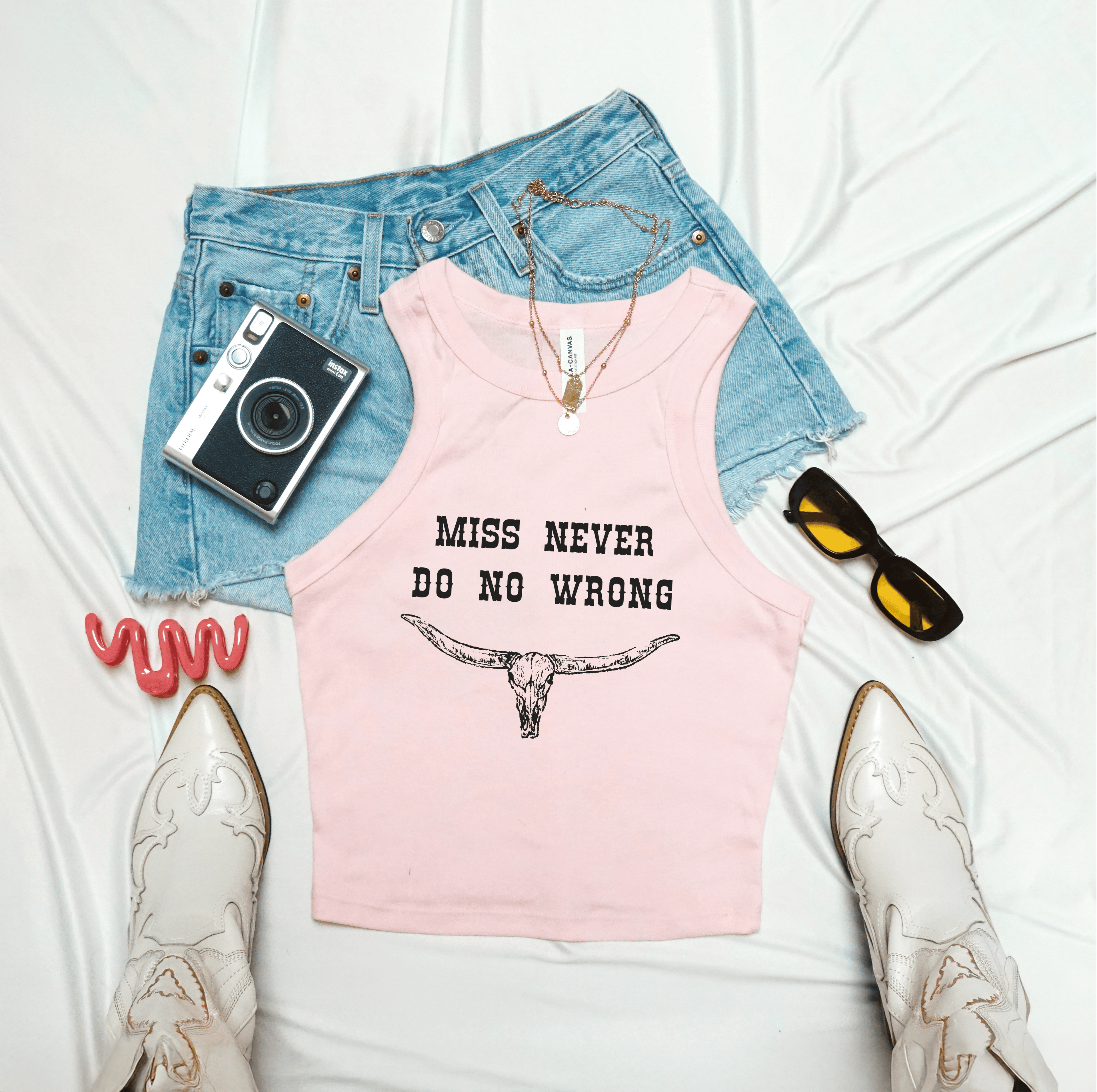 Miss Never Do No Wrong: Women's Tank Top